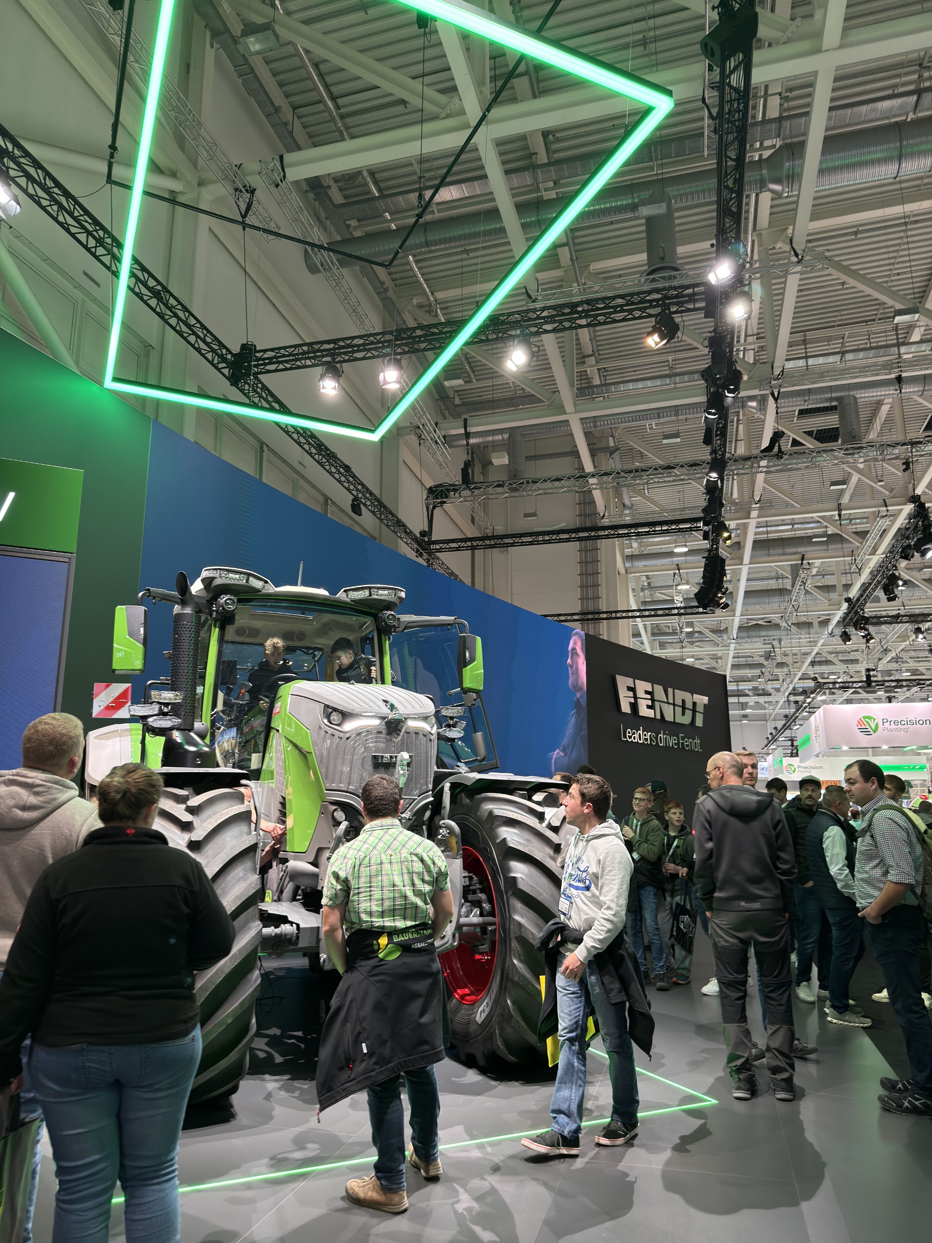 Raiffeisen Waren Kazakhstan на выставке Agritechnica 2025 в Ганновере